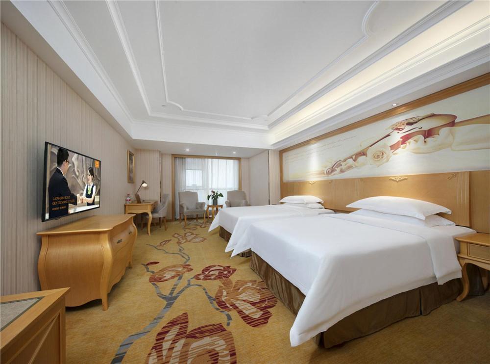Vienna Hotel Zhengzhou Zhongyuan Futa Экстерьер фото